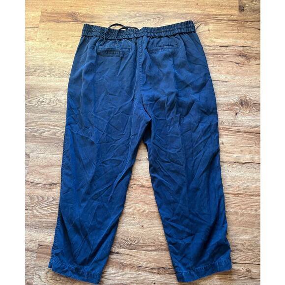 Talbots Tencel Lyocell Pull on Navy Blue Career Elastic Waist Pants - Picture 3 of 4